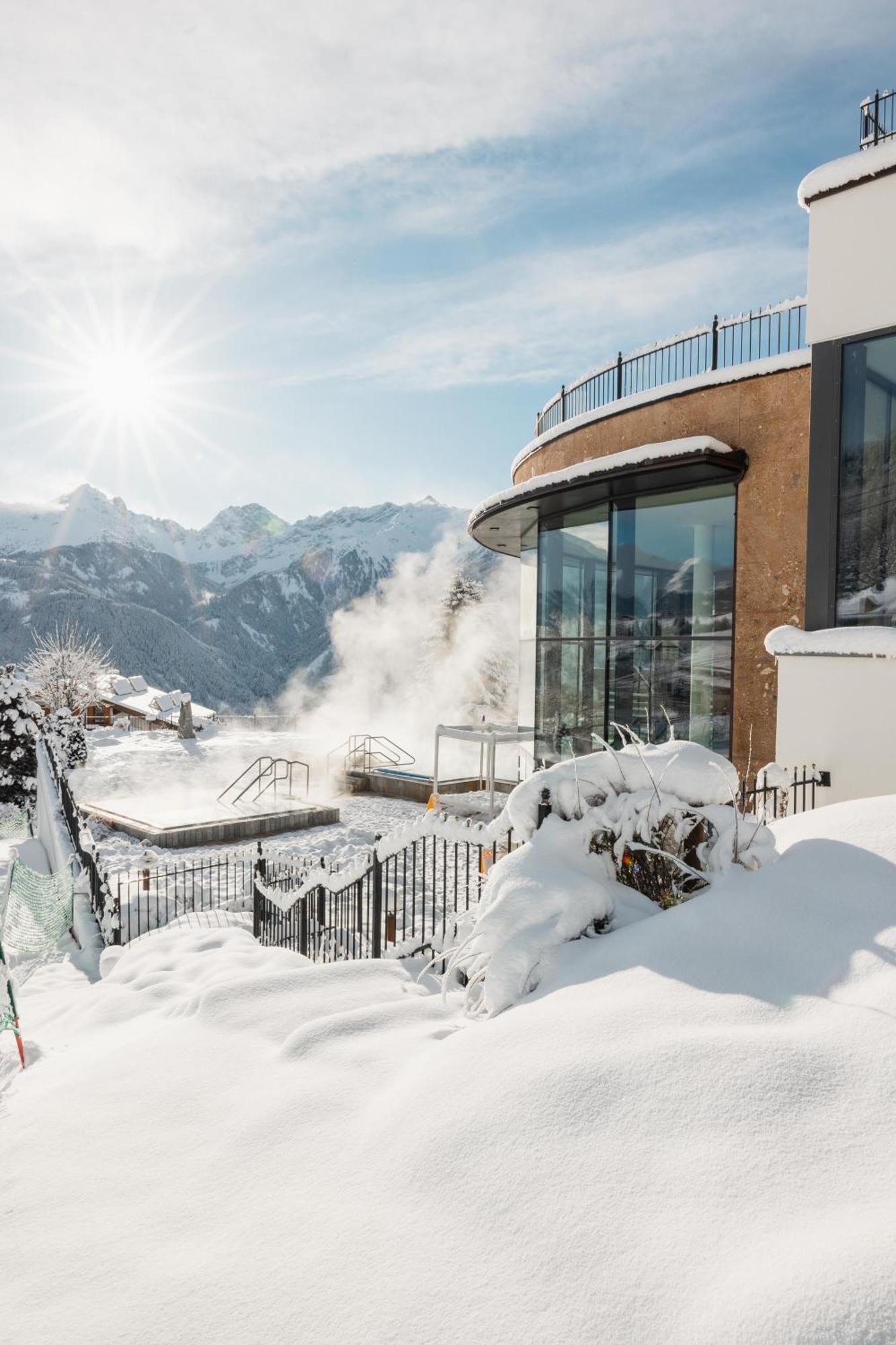 Schlosshotel فس المظهر الخارجي الصورة